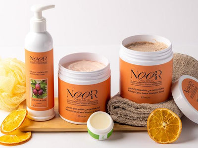 مجموعة فيتامين سي للوجه و الجسم مع مرطب شفاه
